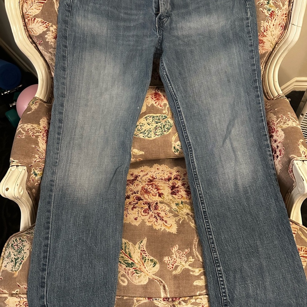 Levi's 514 Medium Blue Straight boot Leg Jeans